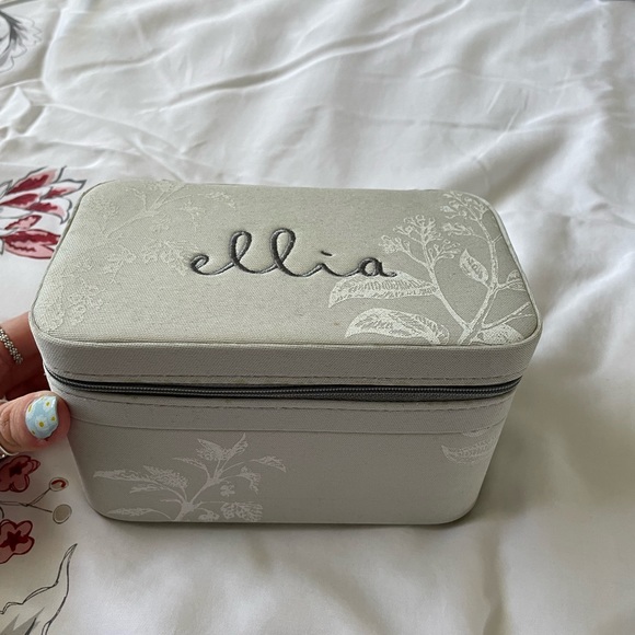 Ellia Diffuser - Picture 2 of 2